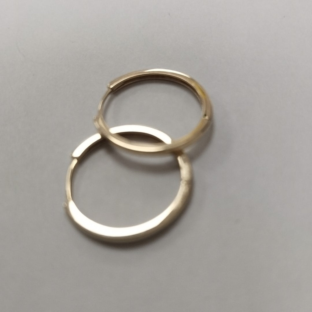 HUGGIES ORO 14K 1.4 (NUEVO)