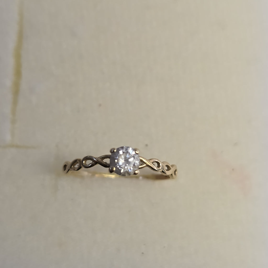 ANILLITO ORO 8 K 0.9 GRMS (SEMINUEVO)
