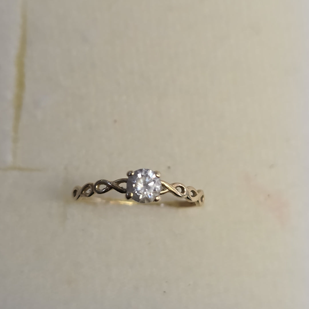 ANILLITO ORO 8 K 0.9 GRMS (SEMINUEVO)