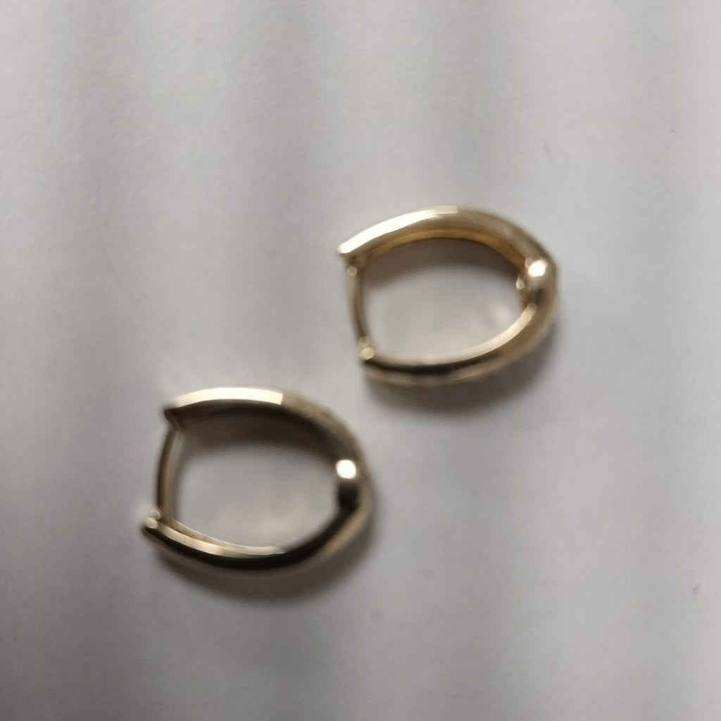 HUGGIES ORO 14K 1.1 (NUEVO)