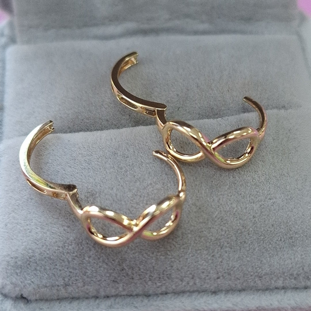 HUGGIES ORO 14K 1.7 (NUEVO)