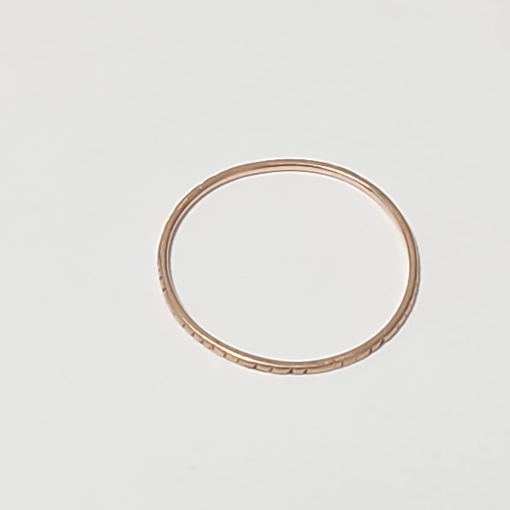 ANILLO ORO 8 K 0,50 GRMS (SEMINUEVO)