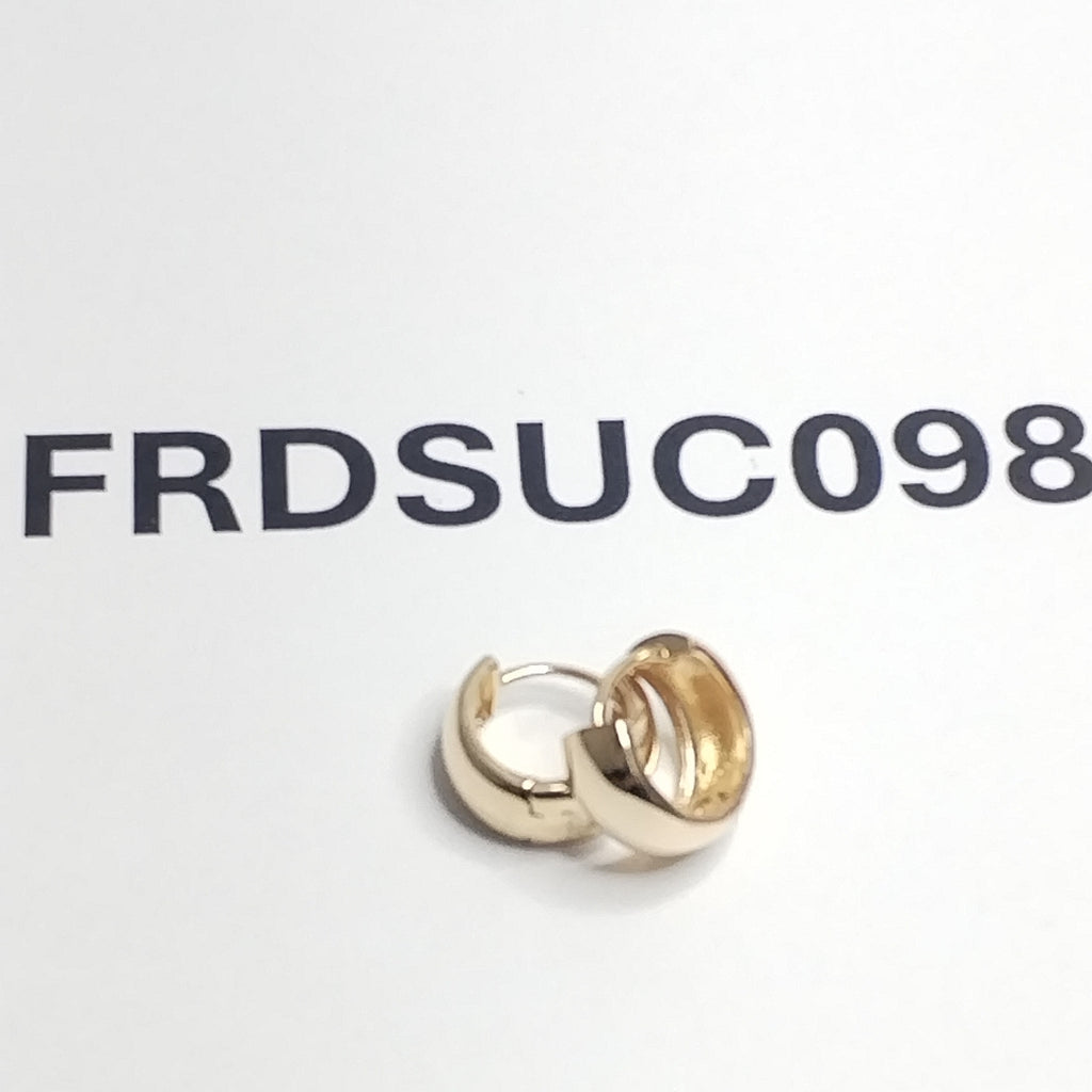 HUGGIES ORO 14K 2.7 (NUEVO)