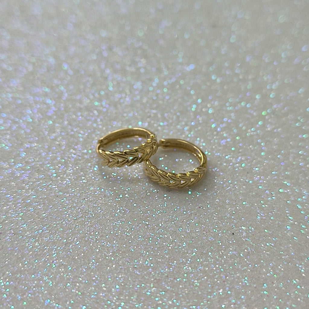 HUGGIES ORO 14K 1.2 (NUEVO)