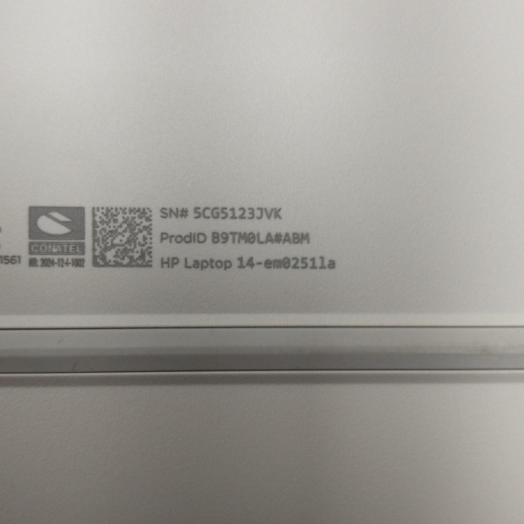 LAPTOP HP 14-EM0251LA (2025) 512 GB SSD 8 GB RAM (SEMINUEVO)
