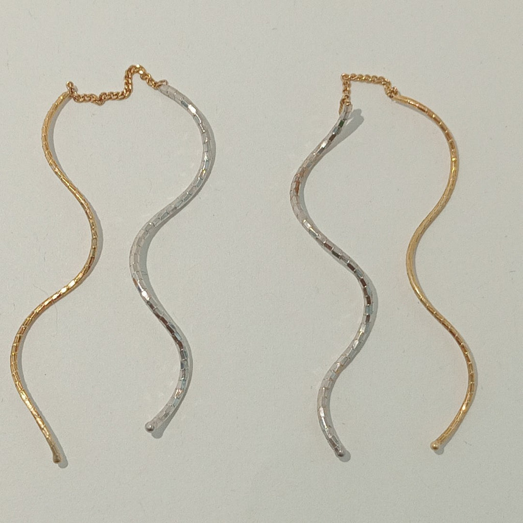 VIOLADORES PAR ORO COMBINADO 14 K 0.7 GRMS (SEMINUEVO)