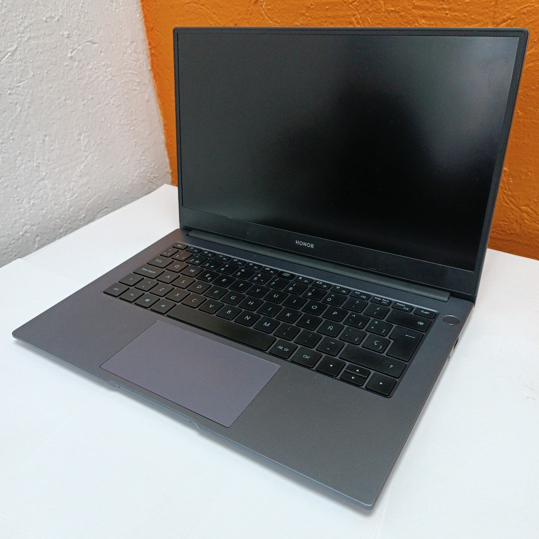 LAPTOP HONOR MAGICBOOK 14 NMH-WDQ9HN (2022) 512 GB SSD 8 GB RAM (SEMINUEVO)