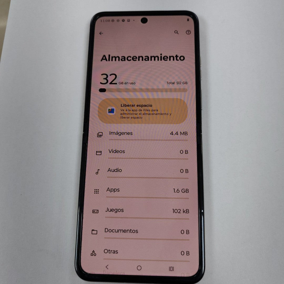 CELULAR MOTOROLA RAZR 50 5G XT2453-1 512 GB 12 GB RAM (SEMINUEVO)