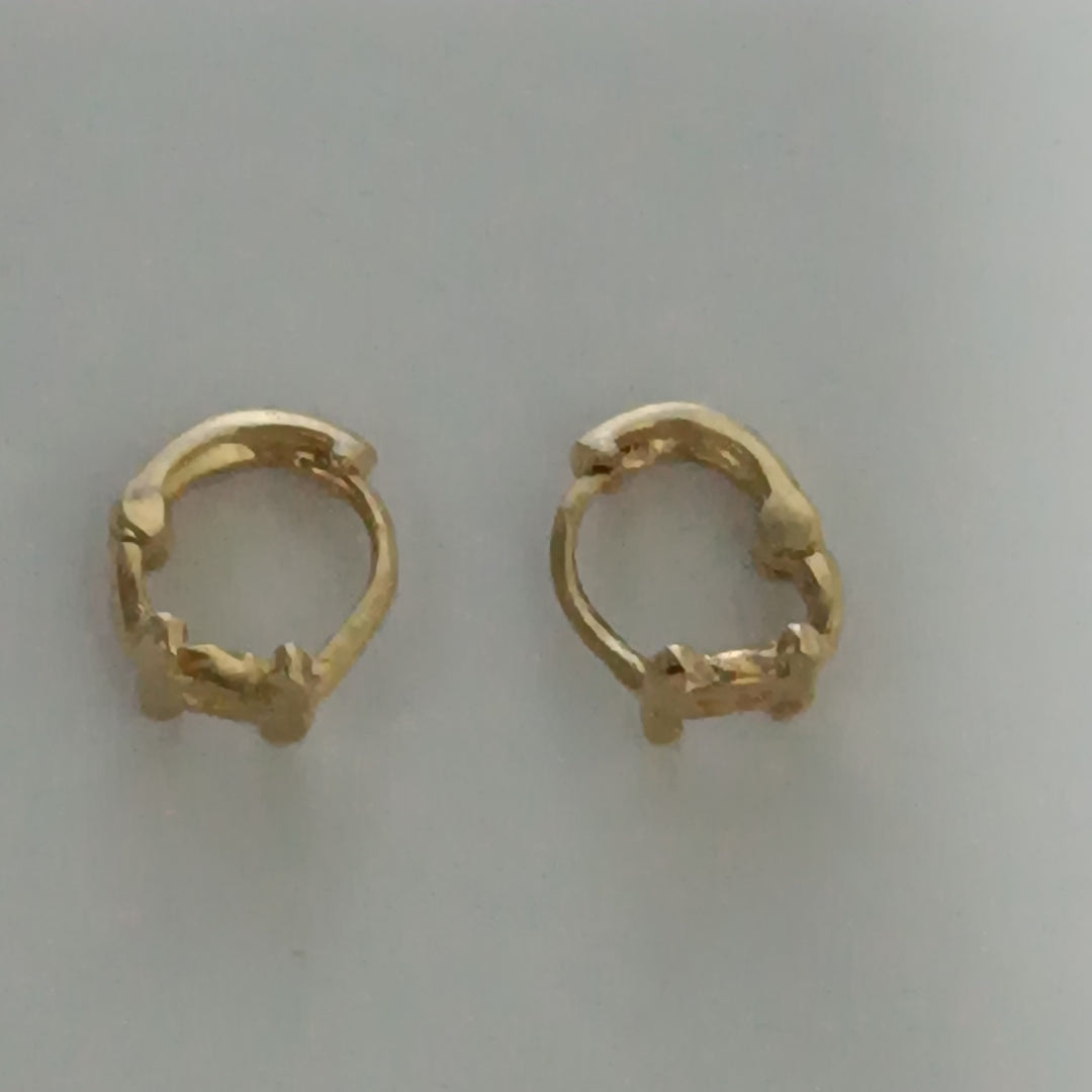 ARETES PAR ORO 14 K 0.7 GRMS (SEMINUEVO)