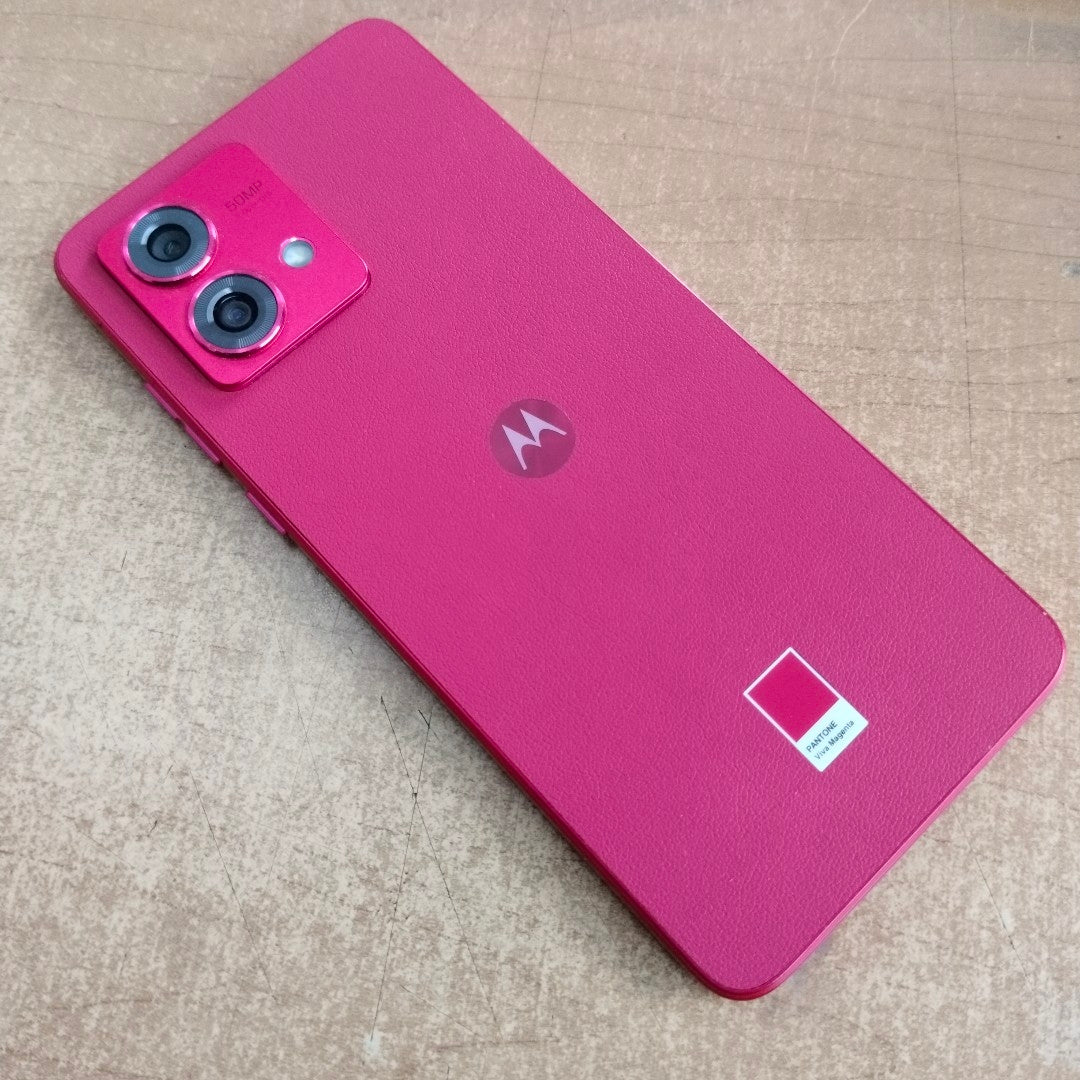 CELULAR MOTOROLA MOTO G84 XT2347-1 (2023) 256 GB 8 GB RAM (SEMINUEVO)