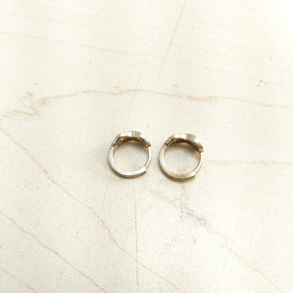 ARETES PAR ORO 14 K 1.9 GRMS (SEMINUEVO)