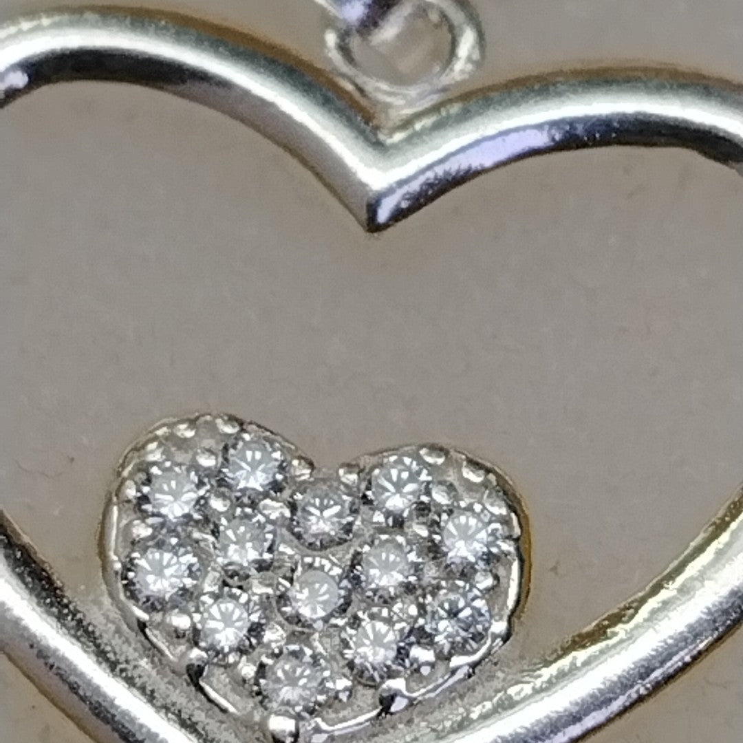 DIJE CORAZON C/CIRCONIAS PLATA .925 2.6 GR (NUEVO)