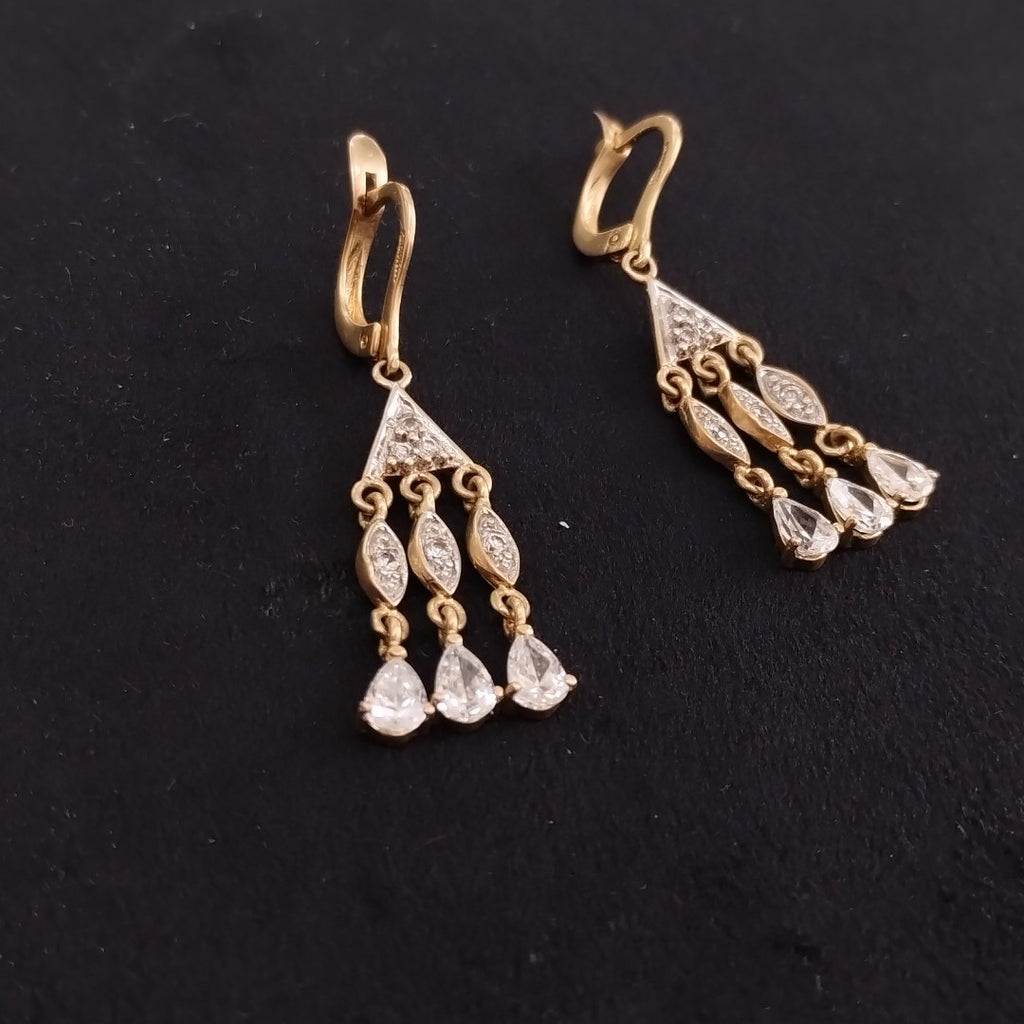 ARETES PAR ORO 14 K 7.5 GRMS (SEMINUEVO)