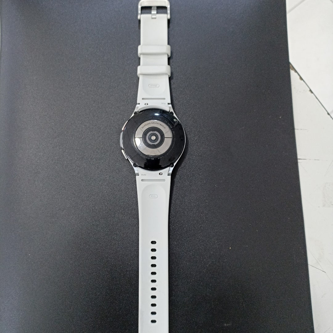 SMARTWATCH SAMSUNG GALAXY WATCH 4 CLASSIC SM-R895U 46 MM GPS + CELULAR (SEMINUEVO)