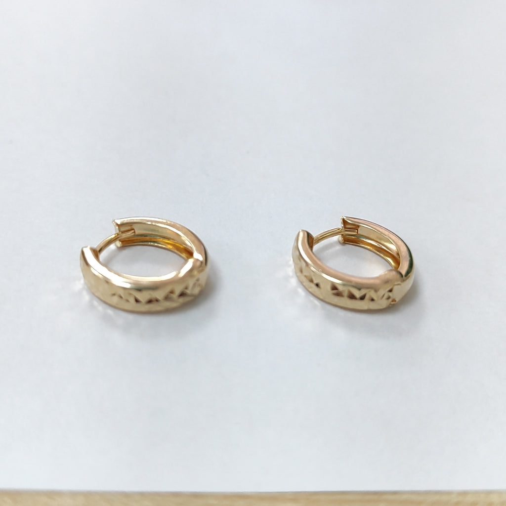 HUGGIES ORO 14K 1.1 (NUEVO)