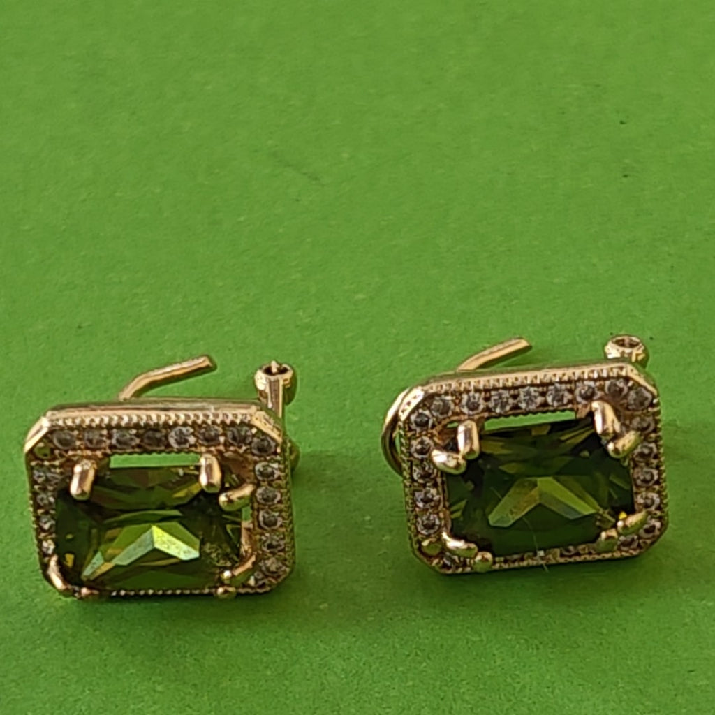 ARETES PAR ORO 10 K 3.5 GRMS (SEMINUEVO)