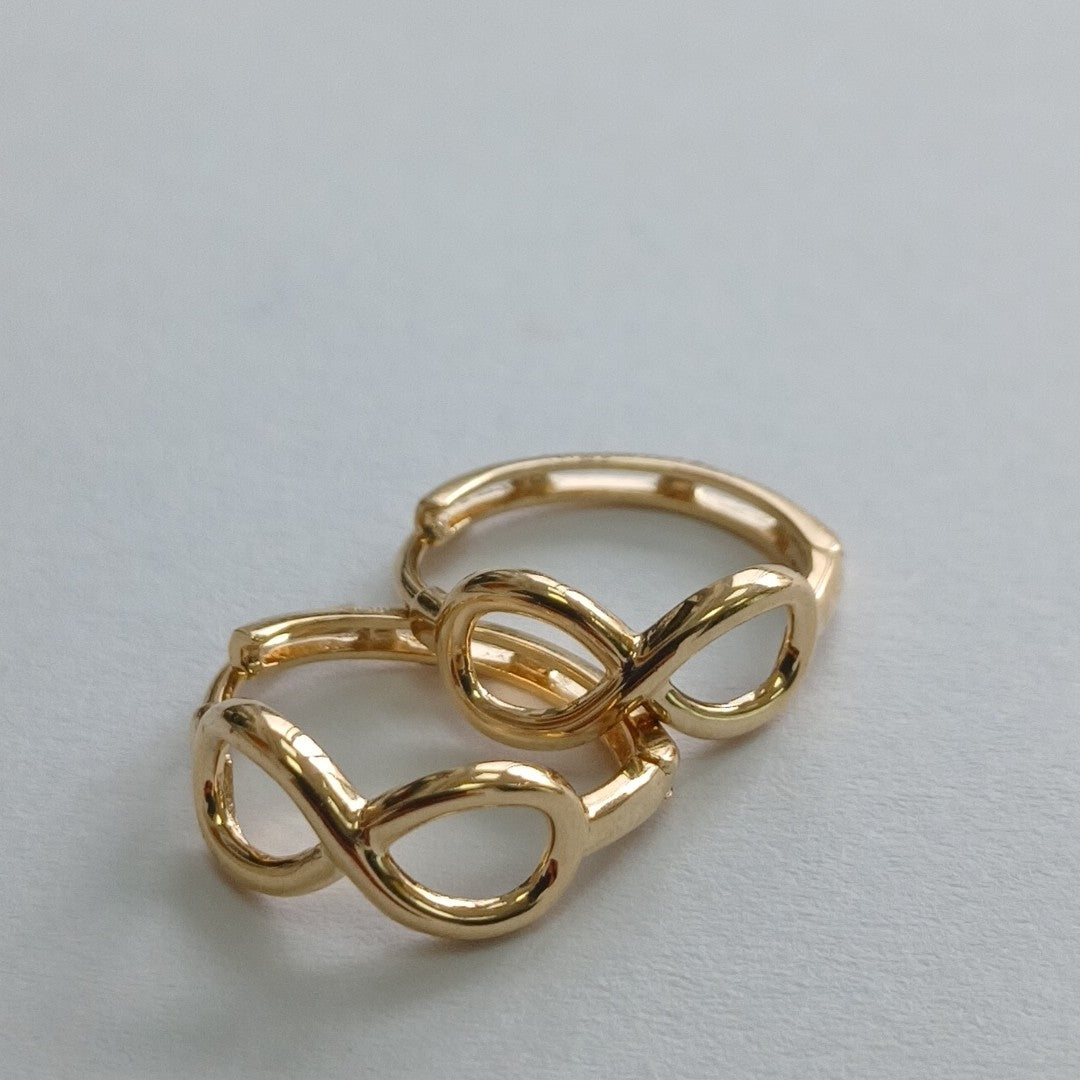 HUGGIES ORO 14K 1.7 (NUEVO)