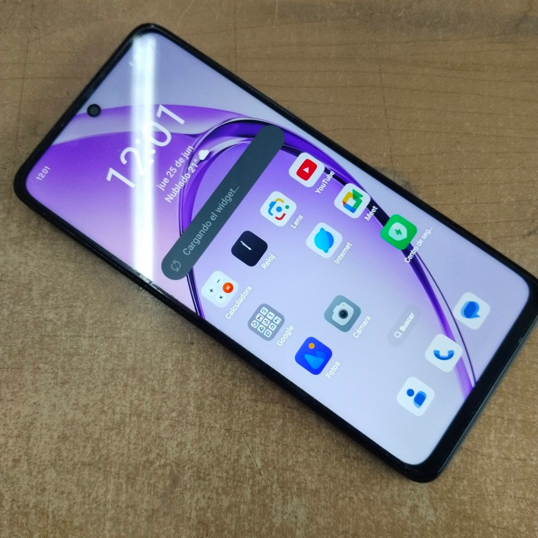 CELULAR OPPO A40 CPH2669 (2024) 256 GB 4 GB RAM (SEMINUEVO)