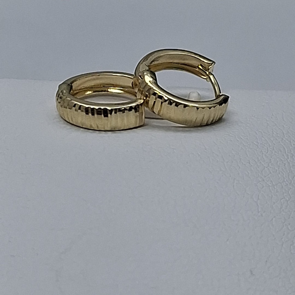 HUGGIES ORO 14K 1.1 (NUEVO)