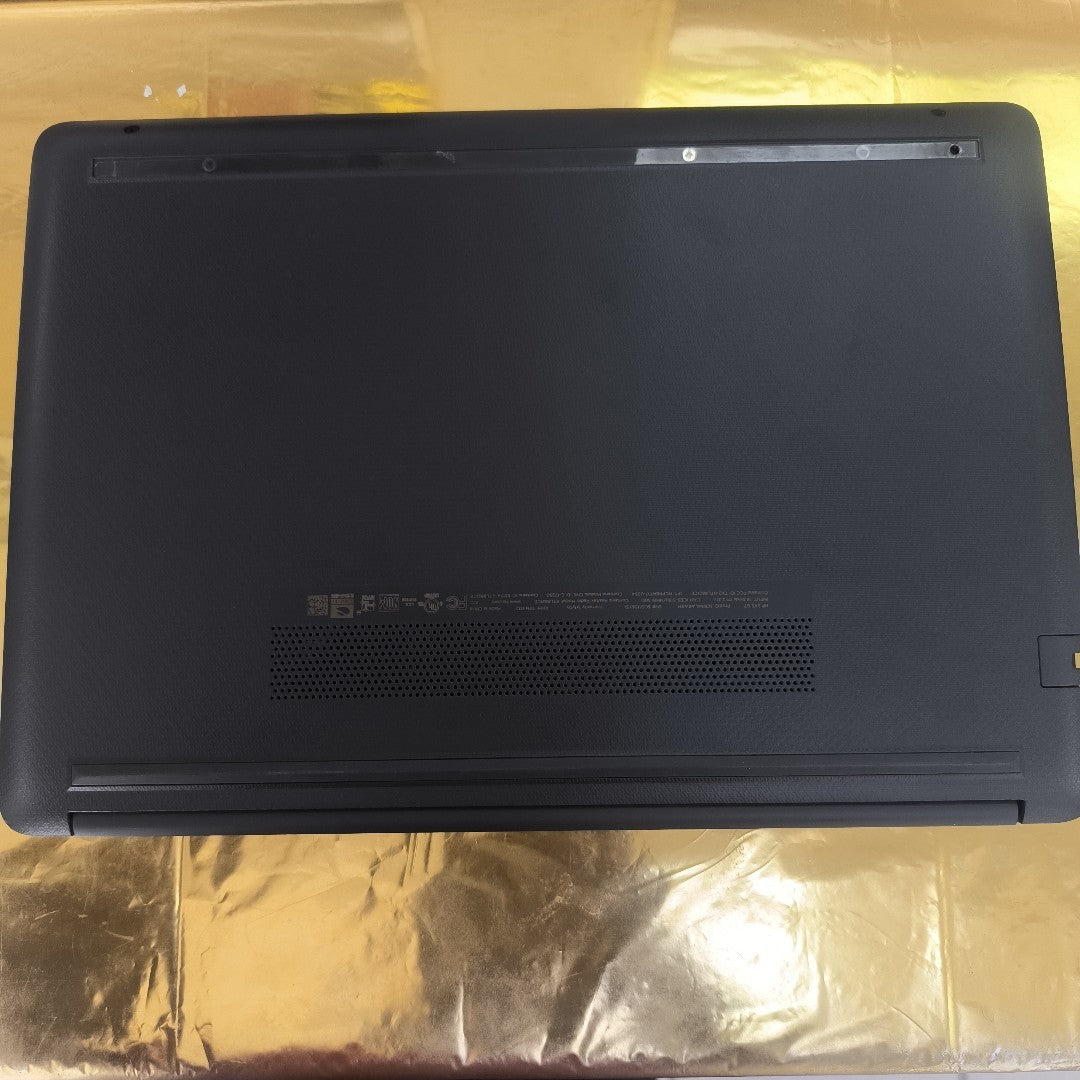 LAPTOP HP 15-FC0000LA (2023) 512 GB SSD 8 GB RAM (SEMINUEVO)