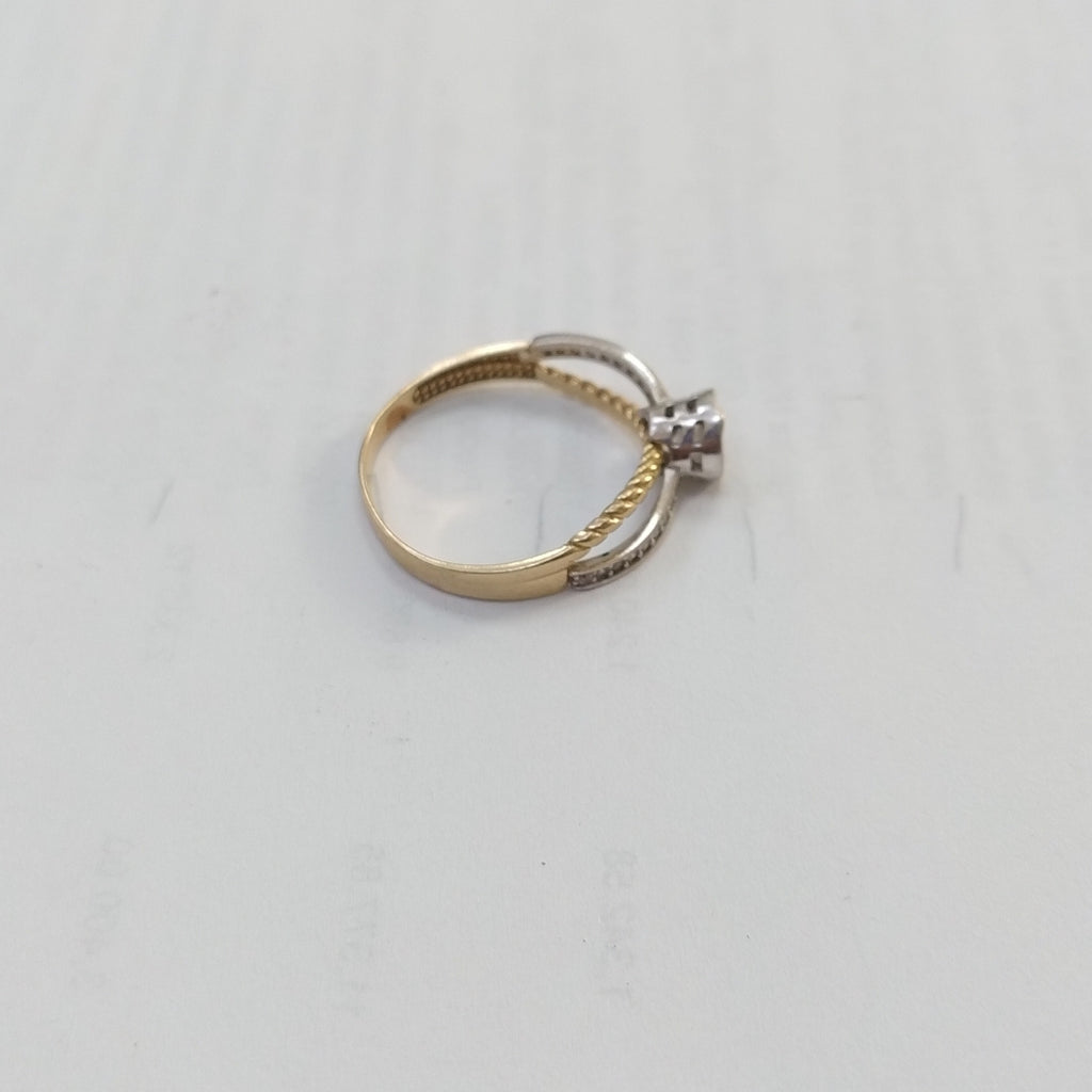 ANILLO, SOLITARIO ORO 10 K 2.1 GRMS (SEMINUEVO)