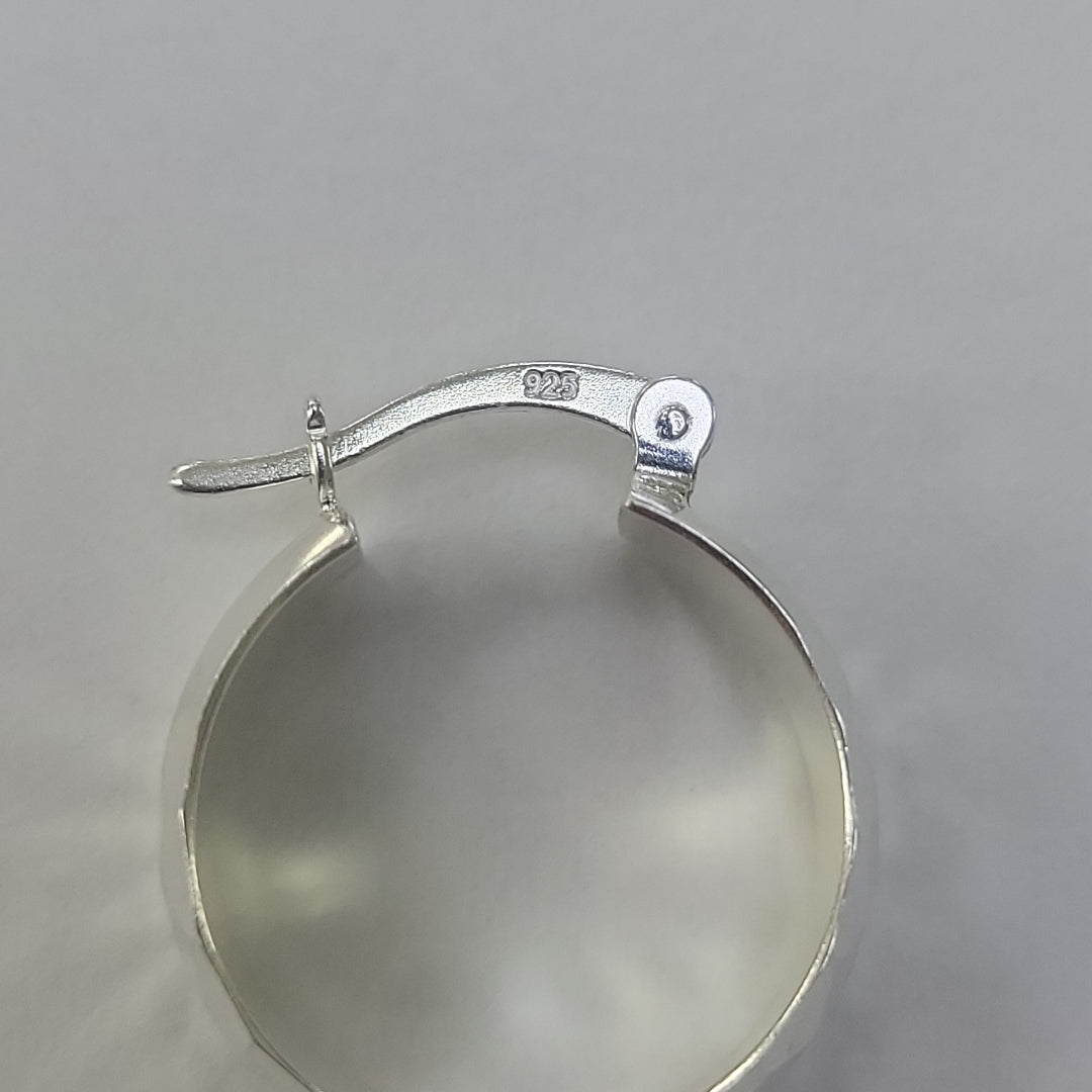 ARETES ARRACADAS FACETADAS PLATA .925 2.8 GR (NUEVO)