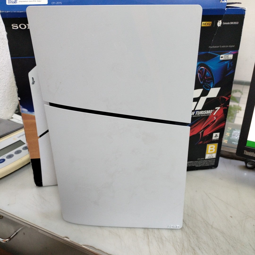 CONSOLA DE VIDEOJUEGO SONY PS5 SLIM 1 TB SSD (SEMINUEVO)
