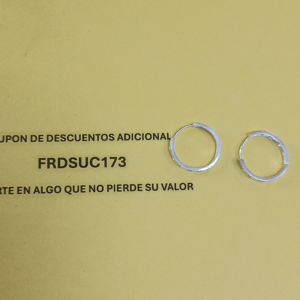 ARETES ARRACADAS FIG TORNILLOS PLATA .925 2.63 GR (NUEVO)