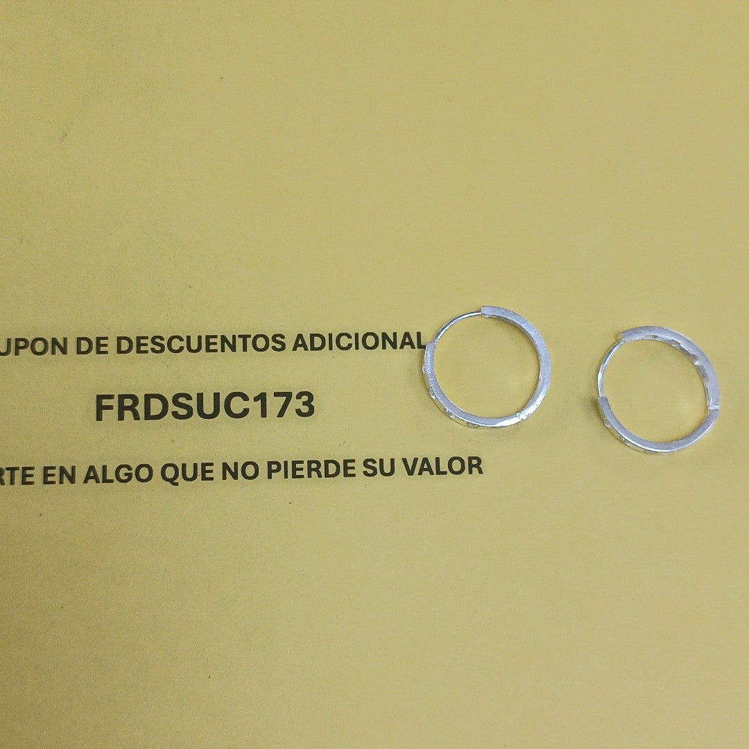 ARETES ARRACADAS FIG TORNILLOS PLATA .925 2.63 GR (NUEVO)