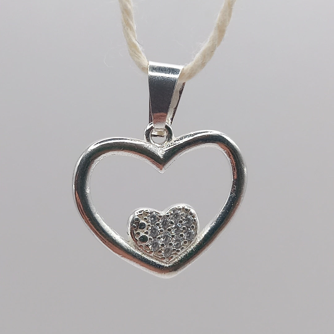 DIJE CORAZON C/CIRCONIAS PLATA .925 2.7 GR (NUEVO)