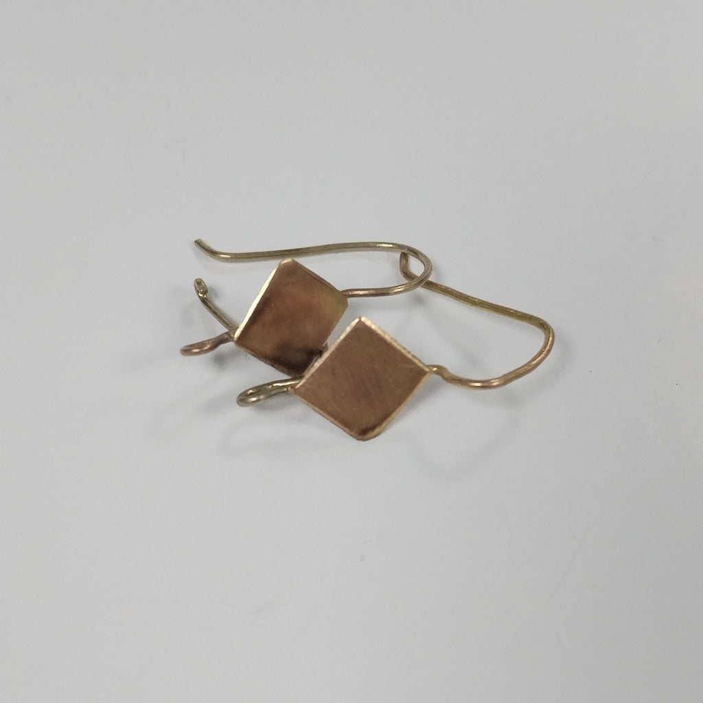 ARETES PAR ORO 8 K 1.1 GRMS (SEMINUEVO)