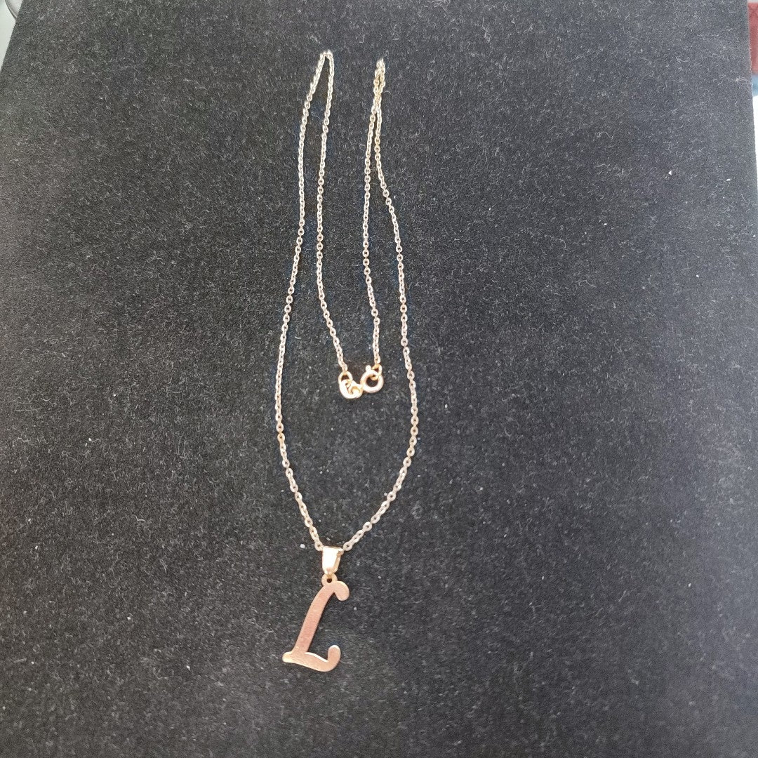 CADENA, DIJE ORO 10 K 2.3 GRMS (SEMINUEVO)