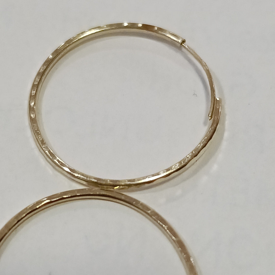 ARETES PAR ORO 14 K 0,90 GRMS (SEMINUEVO)