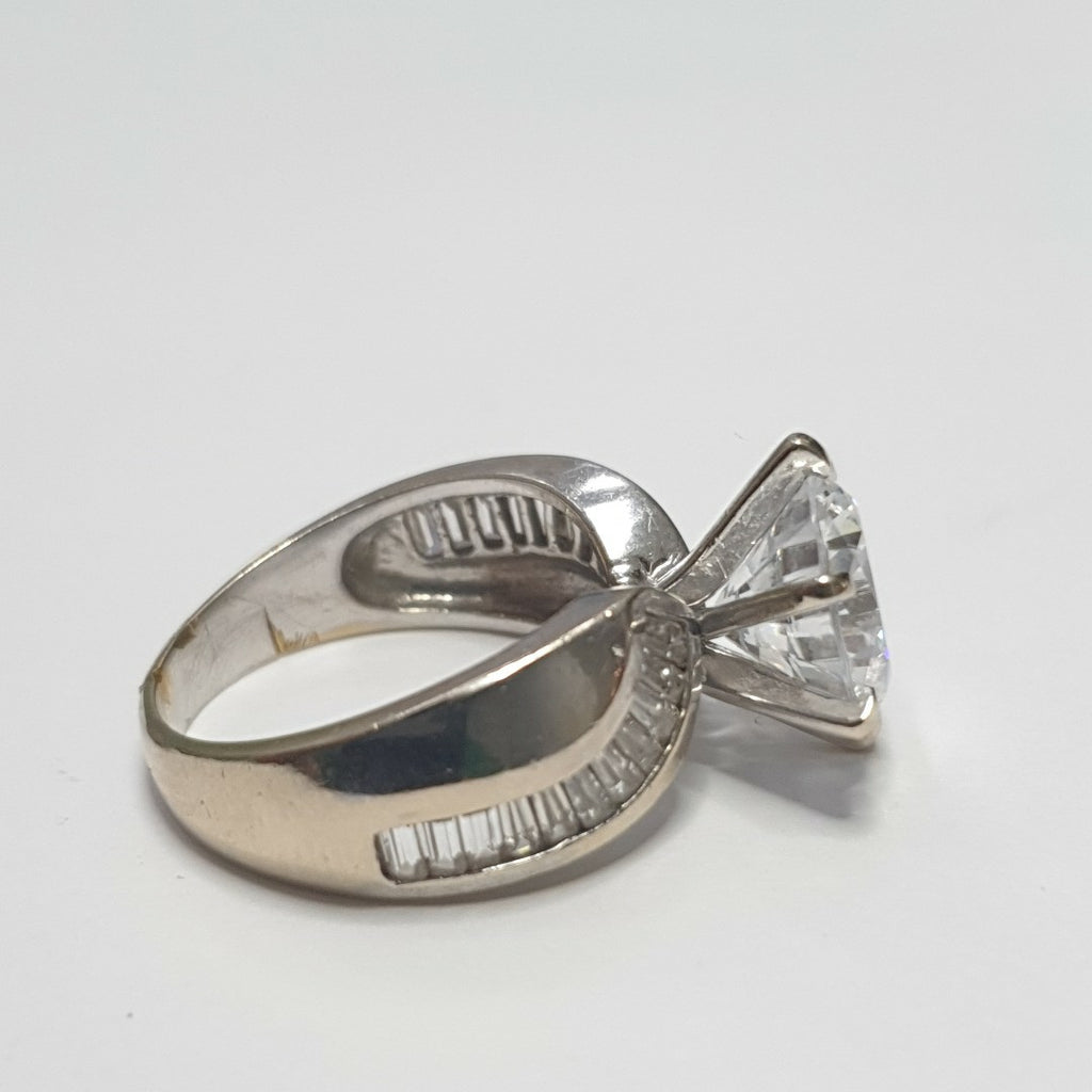 ANILLITO ORO 14 K 7.4 GRMS (SEMINUEVO)