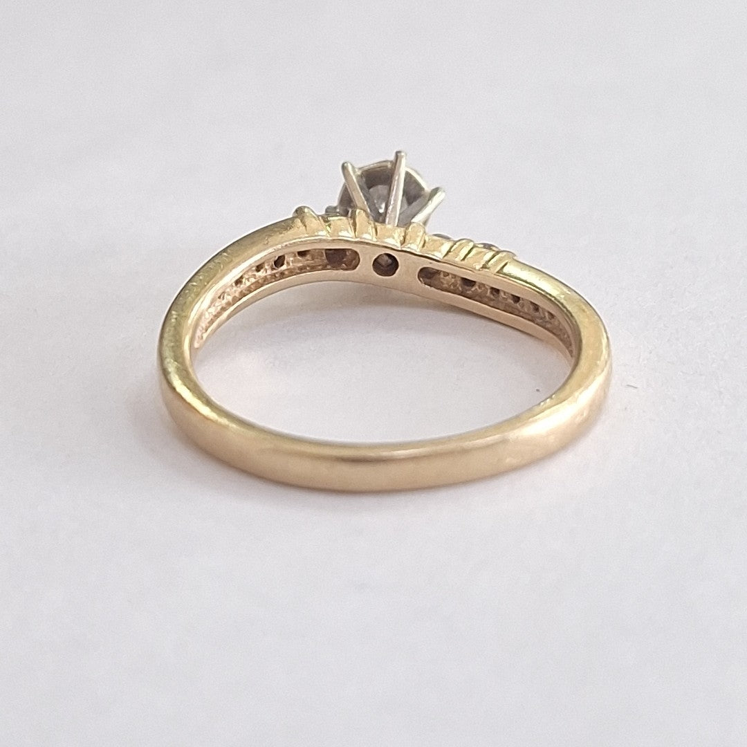 SOLITARIO ORO 14 K 3.4 GRMS (SEMINUEVO)