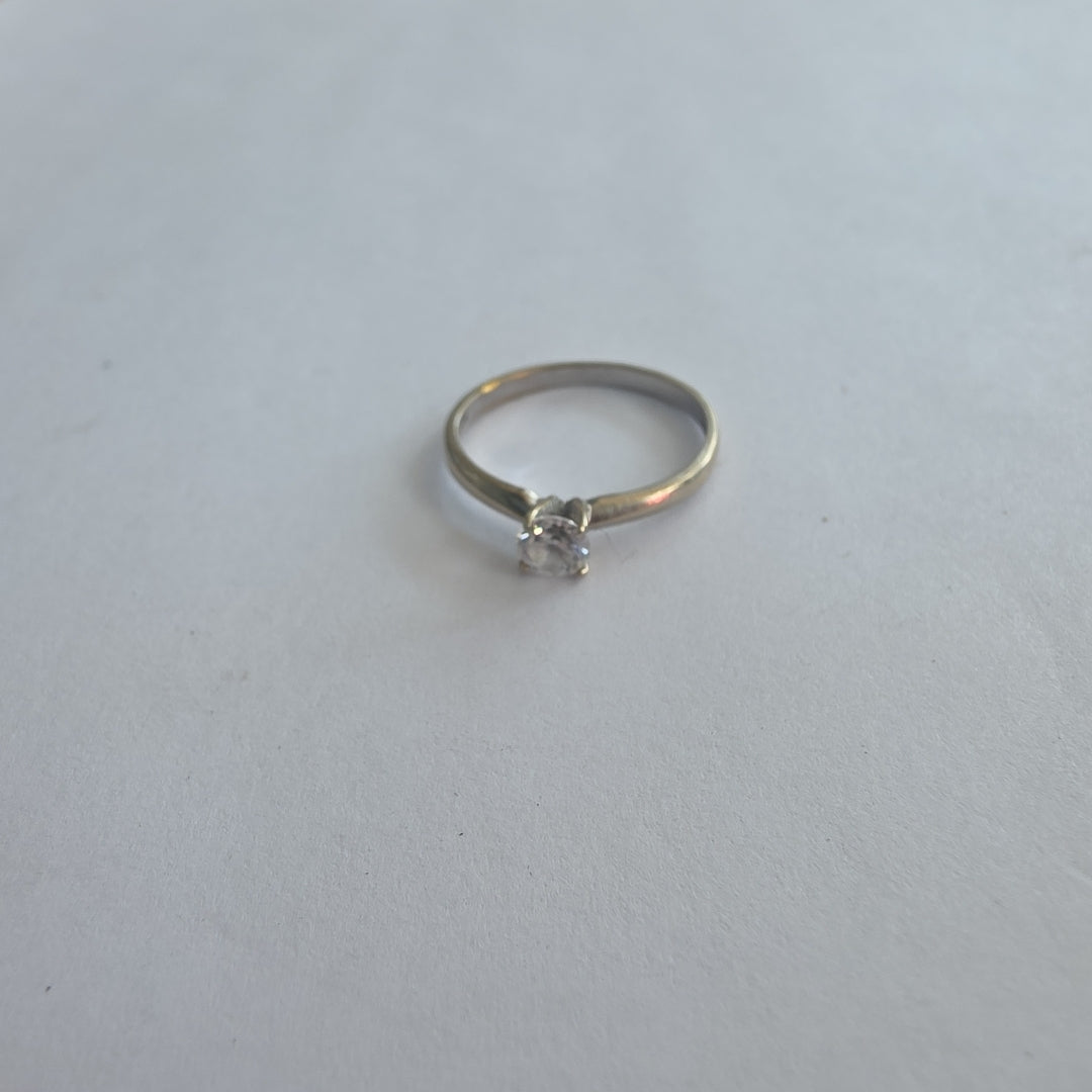 SOLITARIO ORO, ORO BLANCO 14 K 1.7 GRMS (SEMINUEVO)