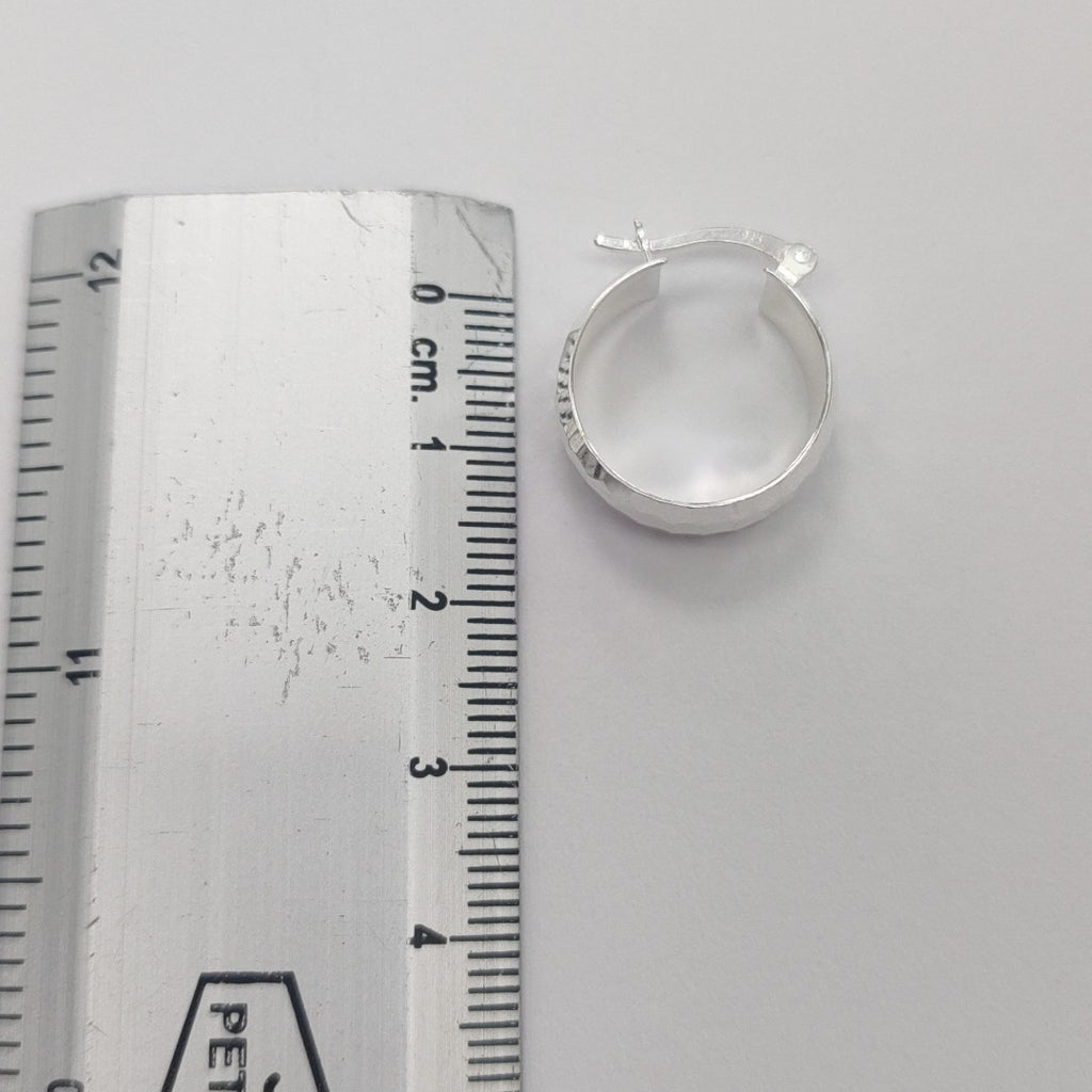 ARETES ARRACADAS FACETADAS PLATA .925 2.8 GR (NUEVO)