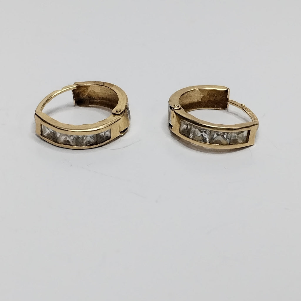 ARETES PAR ORO COMBINADO 14 K 1.5 GRMS (SEMINUEVO)