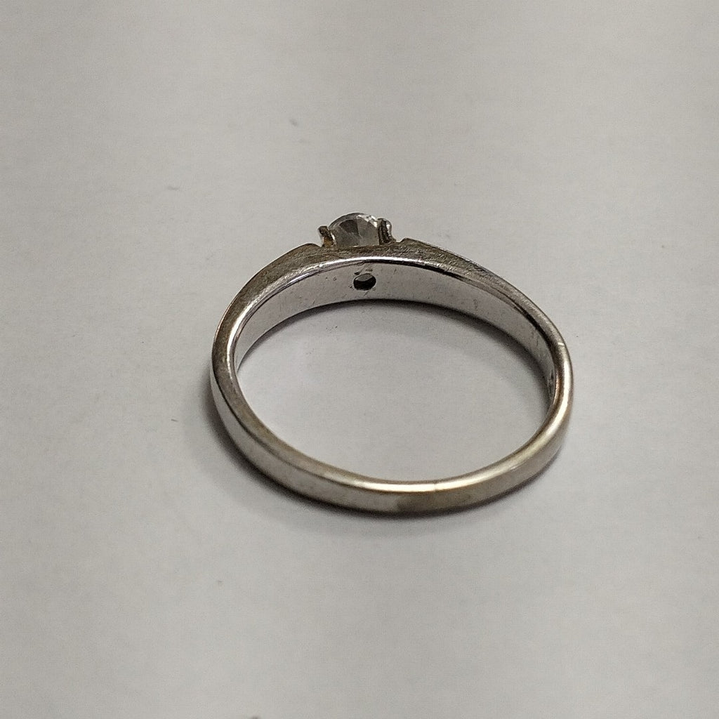 SOLITARIO ORO BLANCO 14 K 2.7 GRMS (SEMINUEVO)