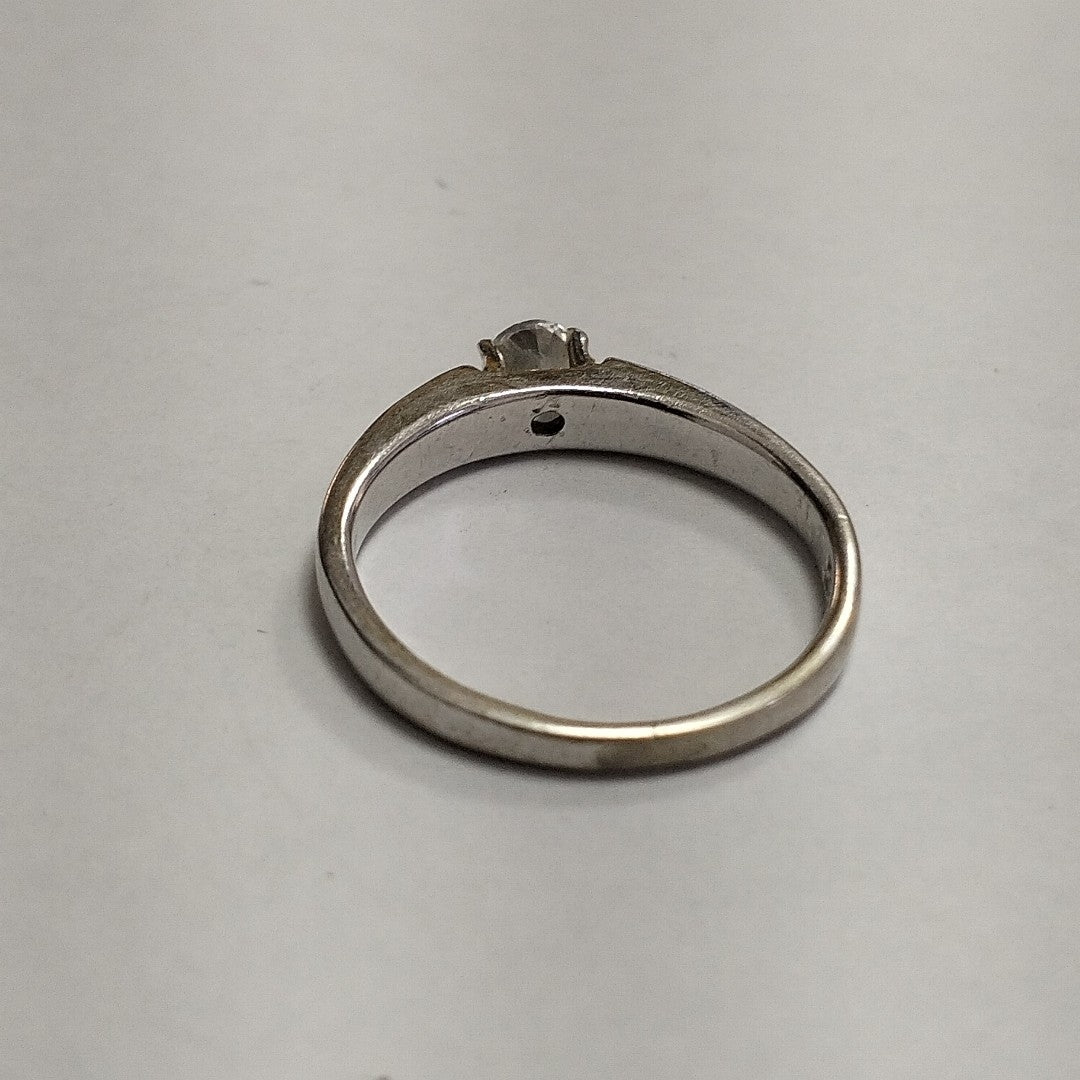 SOLITARIO ORO BLANCO 14 K 2.7 GRMS (SEMINUEVO)