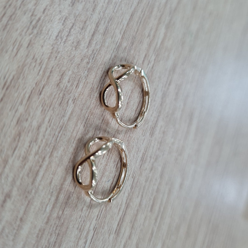 HUGGIES ORO 14K 1.8 (NUEVO)