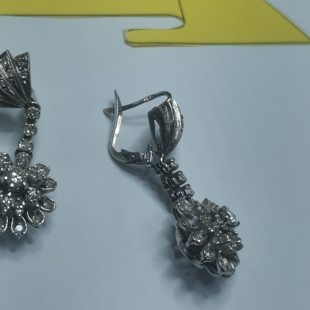 ARETES PAR ORO BLANCO 10 K 9.2 GRMS (SEMINUEVO)
