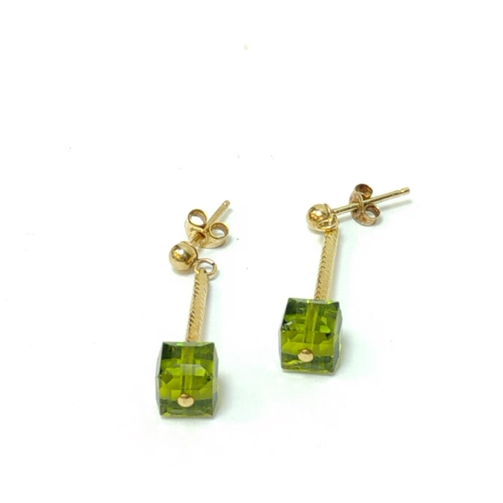 ARETES PAR ORO 14 K 1.5 GRMS (SEMINUEVO)