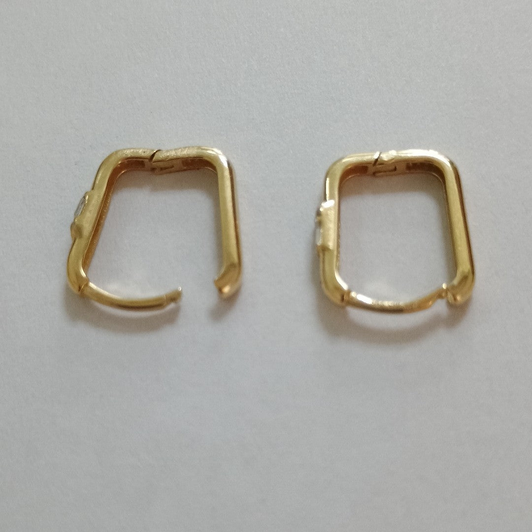 HUGGIES ORO 14K 1.5 (NUEVO)