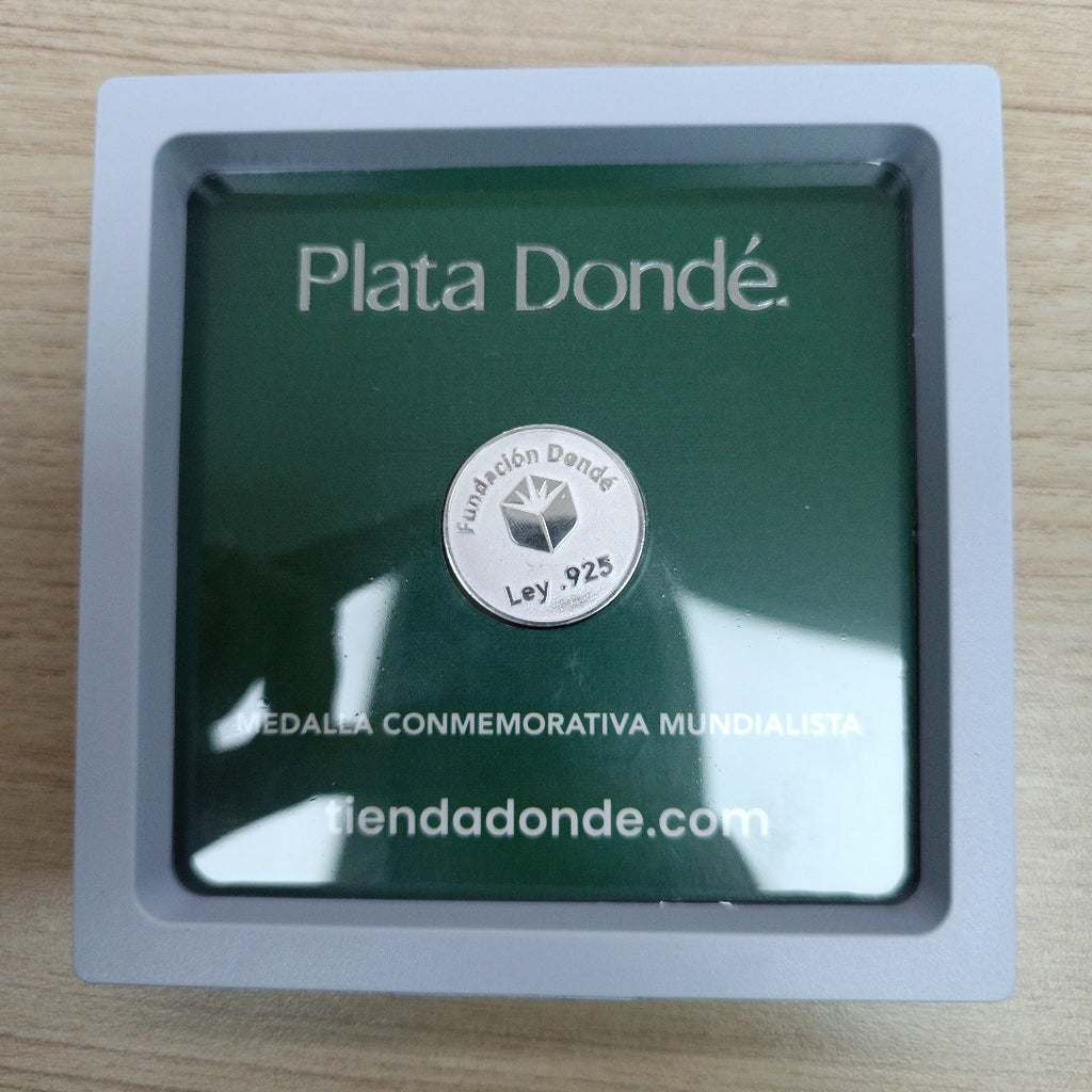 MEDALLA CONMEMORATIVA FRD FÚTBOL MOTIVO QUETZALCÓATL PLATA .925 11.9 GR (NUEVO)
