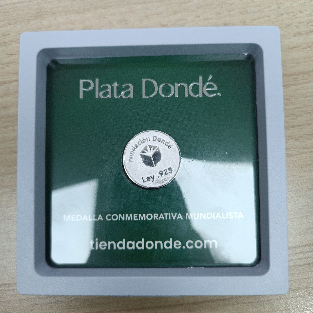 MEDALLA CONMEMORATIVA FRD FÚTBOL MOTIVO QUETZALCÓATL PLATA .925 11.9 GR (NUEVO)