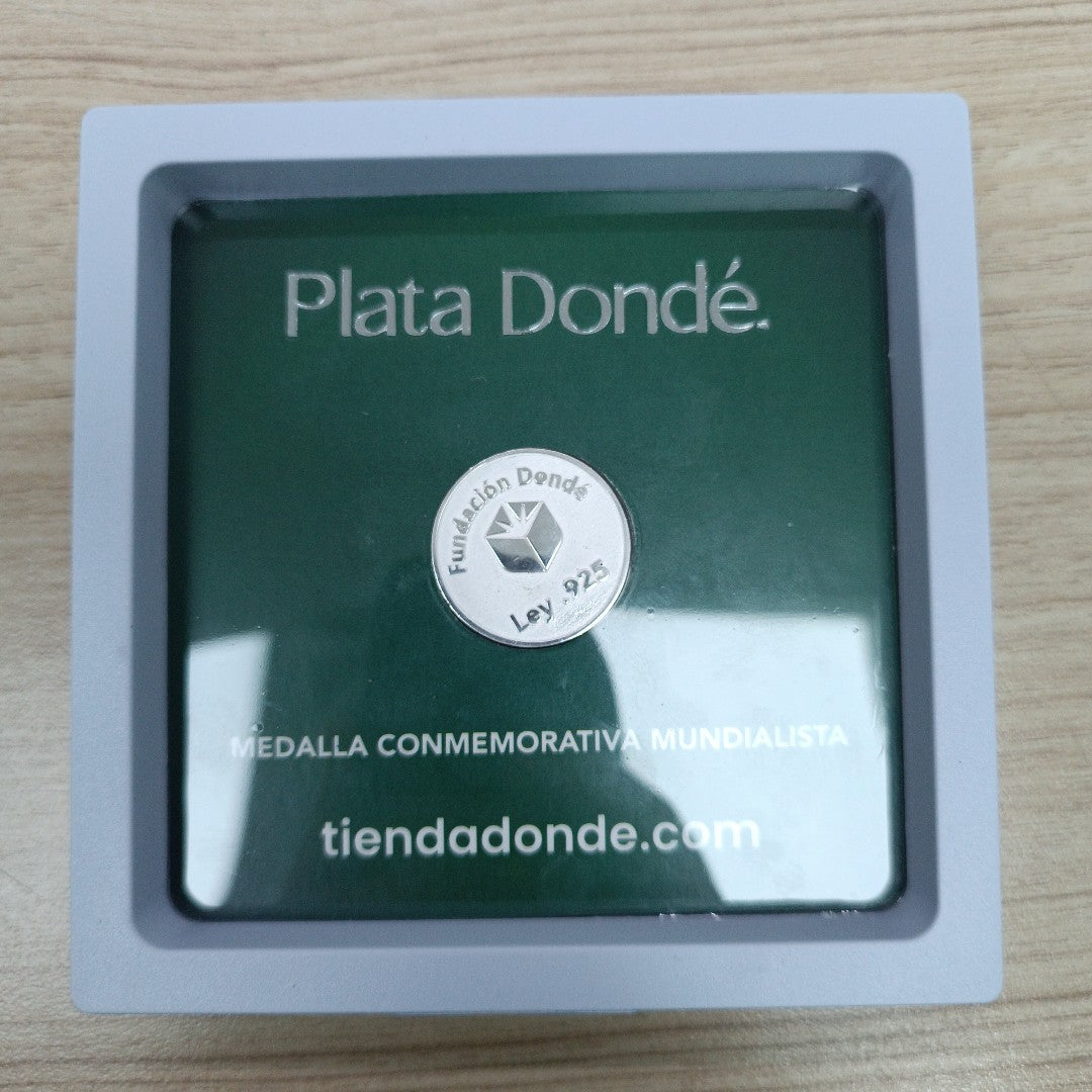 MEDALLA CONMEMORATIVA FRD FÚTBOL MOTIVO QUETZALCÓATL PLATA .925 11.9 GR (NUEVO)