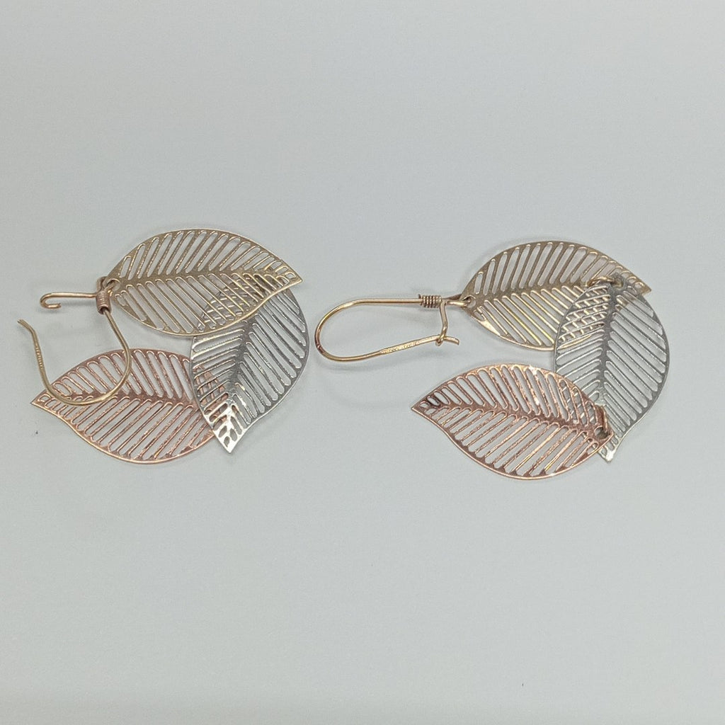 ARETES PAR ORO, ORO COMBINADO 10 K 2.2 GRMS (SEMINUEVO)