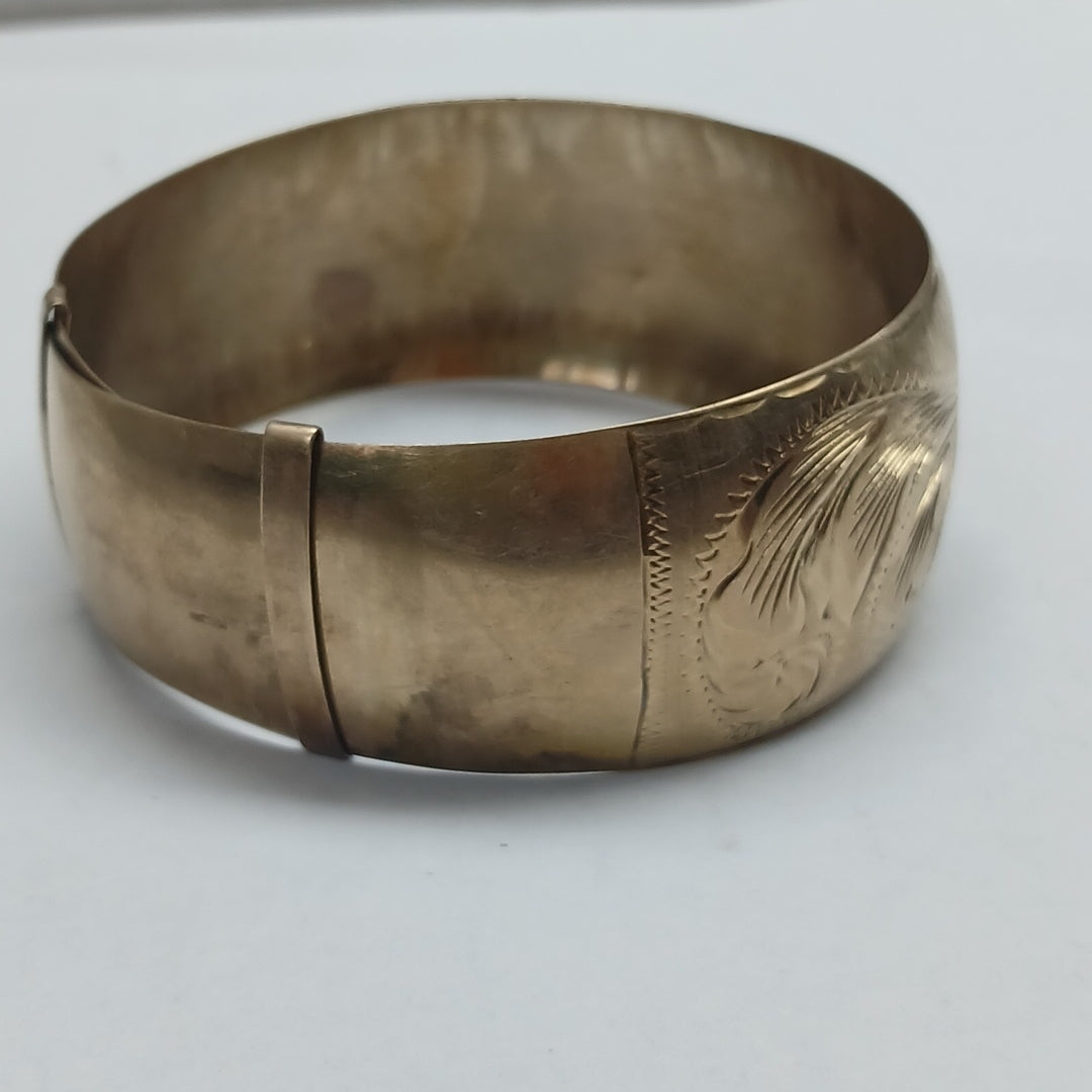 PULSERA RIGIDA ORO 10 K 18,80 GRMS (SEMINUEVO)
