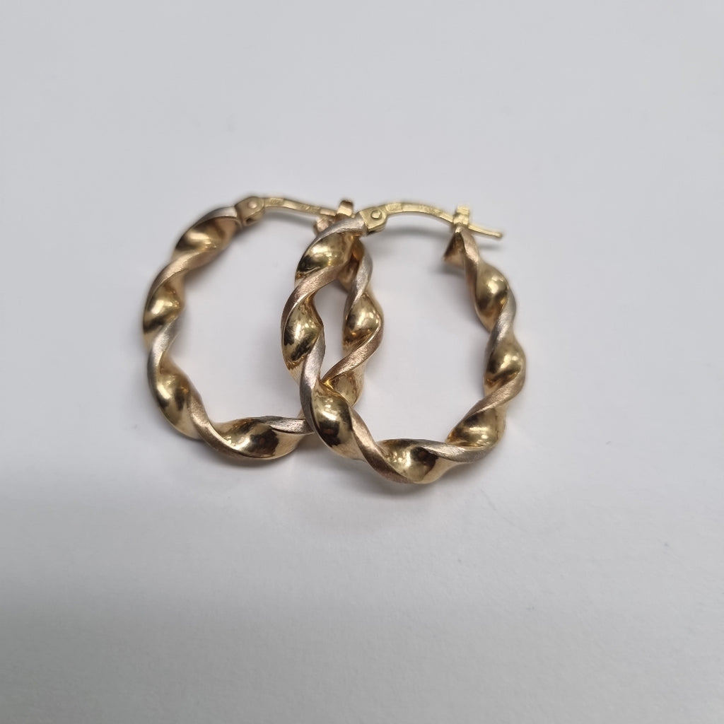 ARRACADAS PAR ORO 10 K 2.3 GRMS (SEMINUEVO)